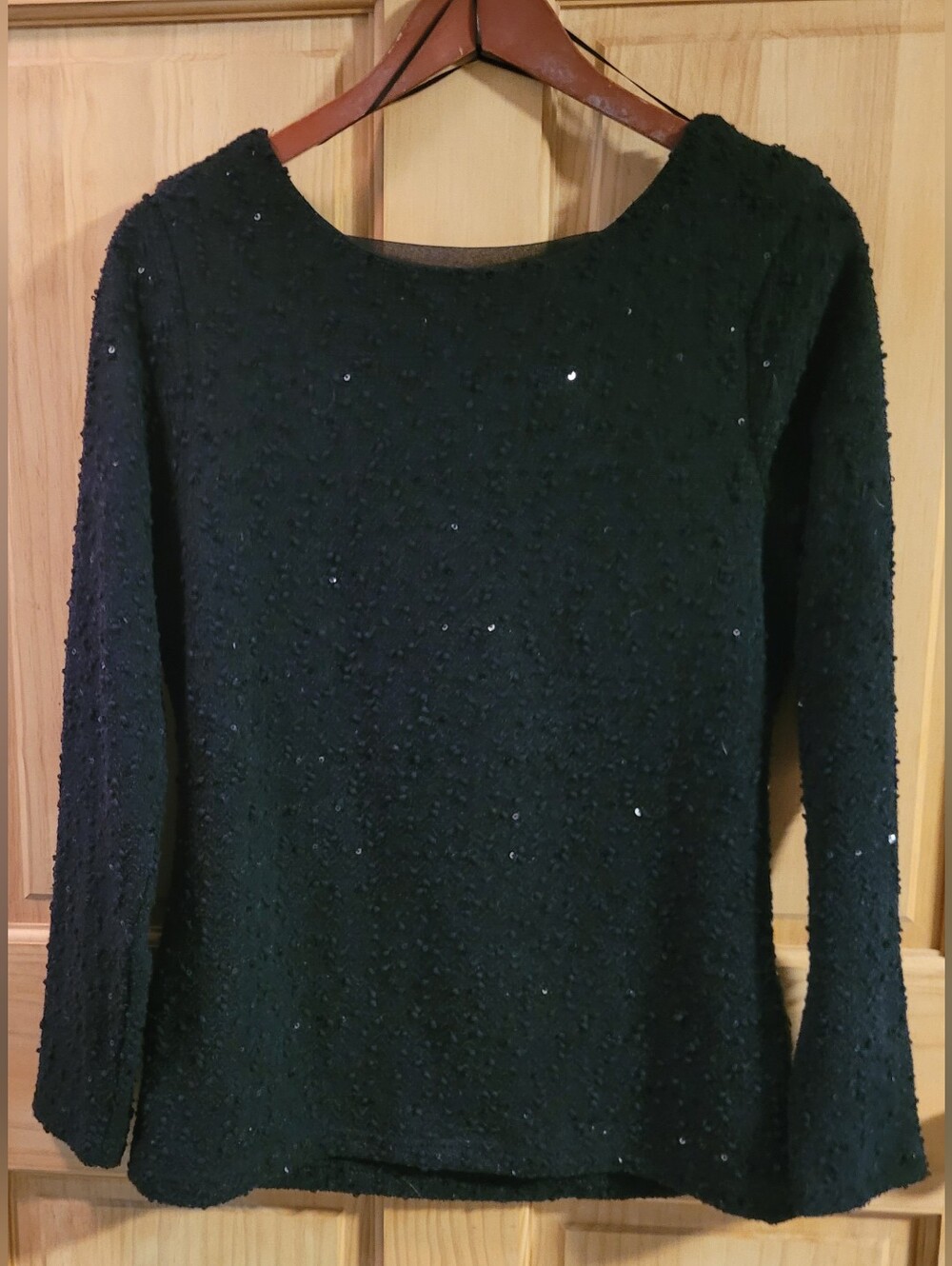 Jennifer Lopez Black Sequin Long Sleeve Top. Size Large